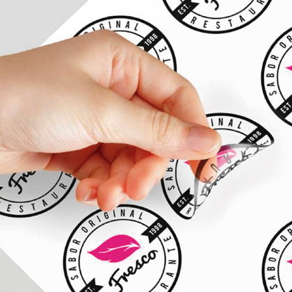 Uniformes, Promocionales y Etiquetas